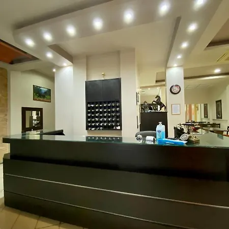 Acropol ホテル ラリサ