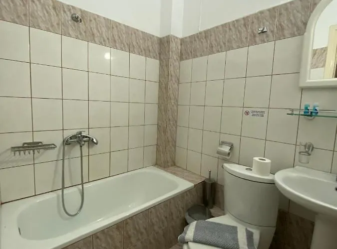 Acropol 2* ラリサ