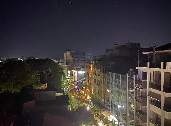 Acropol 2* Λάρισα